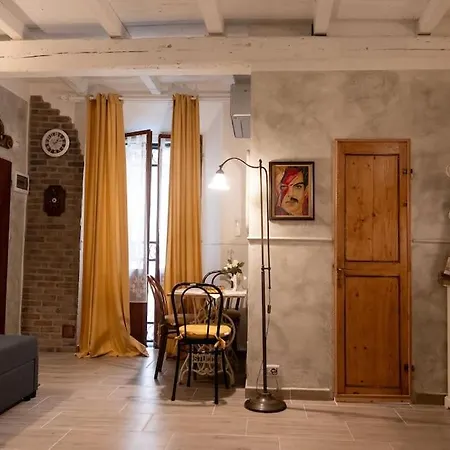 Monolocale In Centro Con Doccia Idromassaggio Apartment Bologna