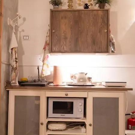Monolocale In Centro Con Doccia Idromassaggio Apartment