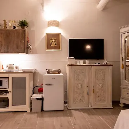 Monolocale In Centro Con Doccia Idromassaggio Apartmán Boloňa